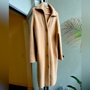 VINCE long sweater with buttons and deep pockets 😍😍 GREAT CONDITION